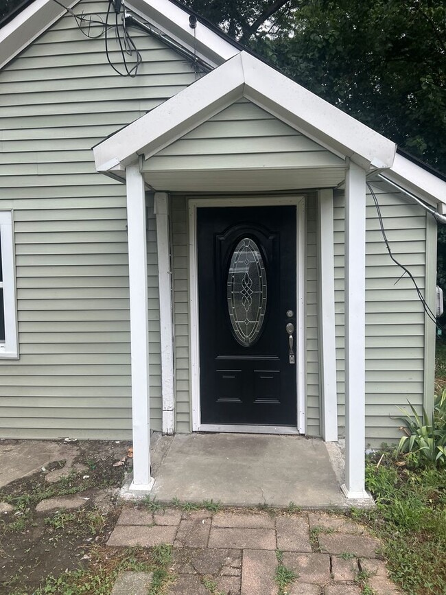 Building Photo - 4939 Graston Ave