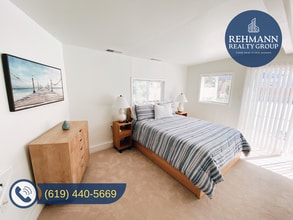 Building Photo - 2404 Chatsworth Blvd