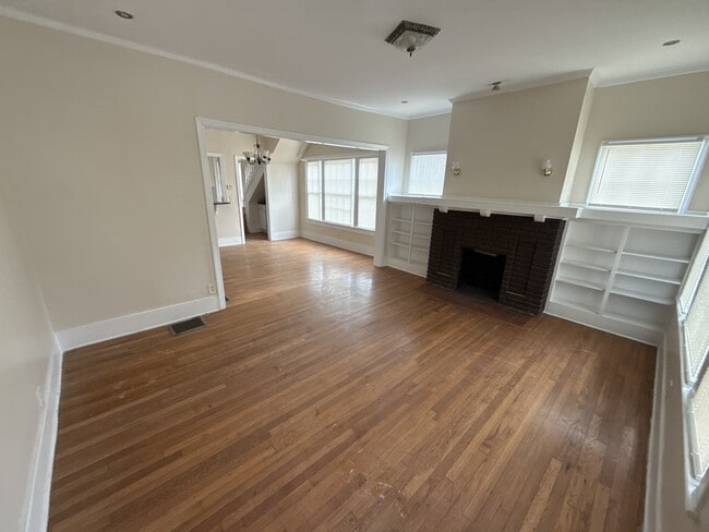 Building Photo - 780 Peeples St SW