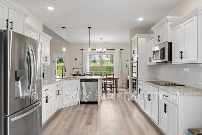 Building Photo - 433 Crestwicke Ct