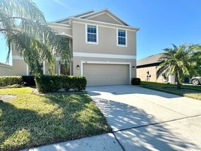 Building Photo - Upscale and modern 5bedroom/2.5bath home in Festival Community!