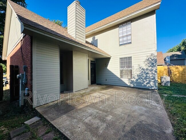 Building Photo - 1134 Hunter's Lake Dr