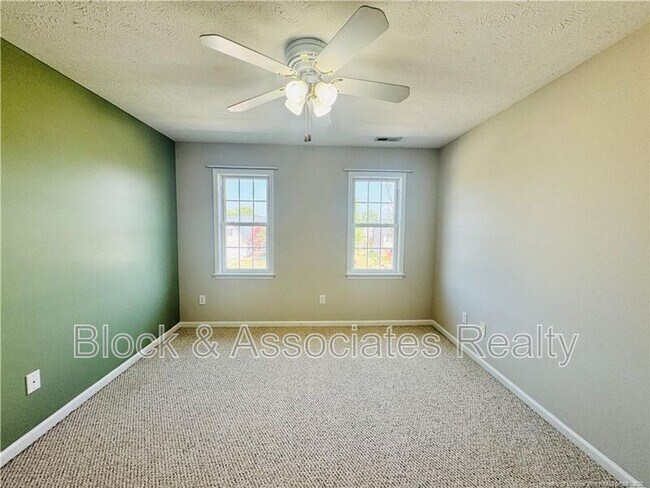 Building Photo - 109 Vail Ct