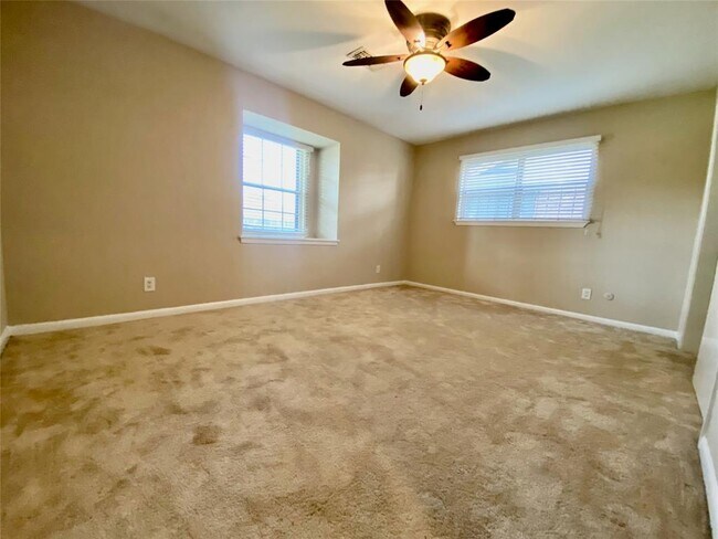 Building Photo - 2206 Tannehill Dr
