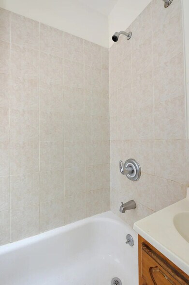 Building Photo - 1762 2nd Ave