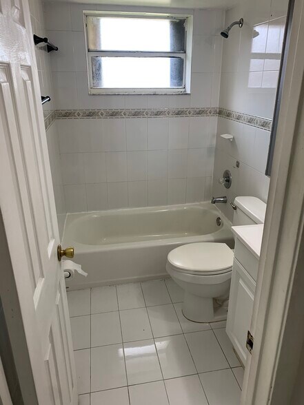 Building Photo - 14867 SW 104th St
