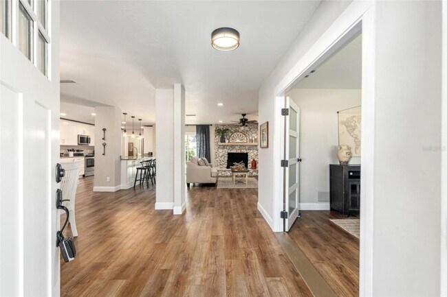 Building Photo - 4530 SE 14th St