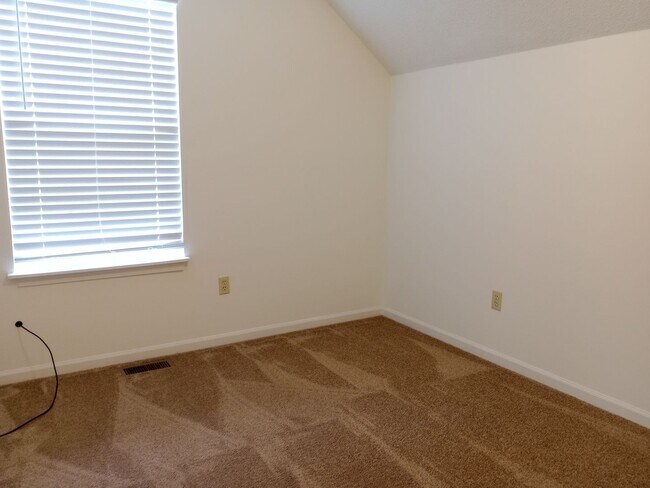 Building Photo - 4414-4416-4416 Cheryl Ct