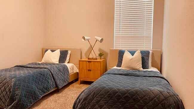 Twin Bedroom - 7847 Grand Louis Way