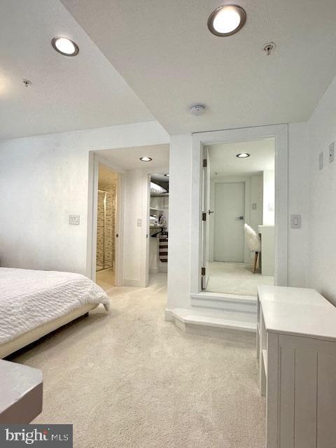 Building Photo - 171 E Davis St