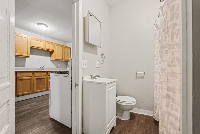 Building Photo - 49 National Ave NW