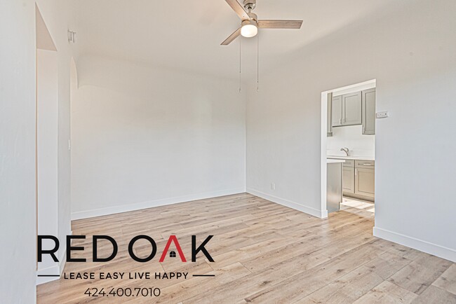 Building Photo - 974 1/2 Gramercy Pl-405