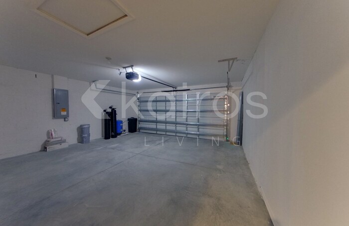 Building Photo - 227 Pennfield St