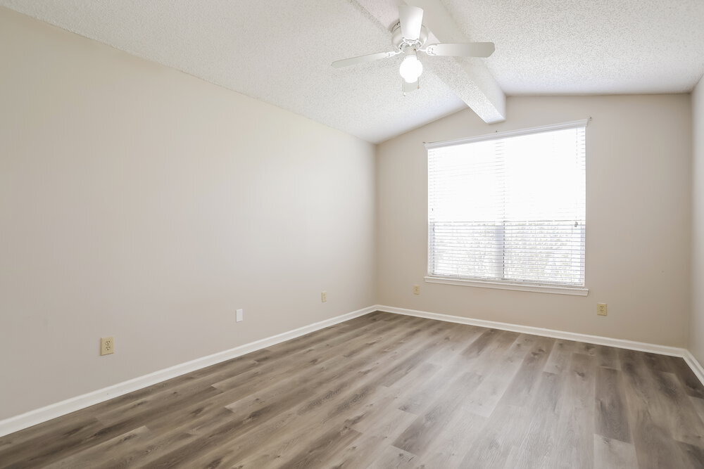 Building Photo - 3183 Olde Sutton Parke Dr