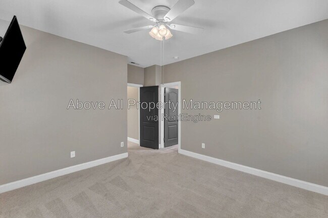 Building Photo - 8313 Henderson Rd