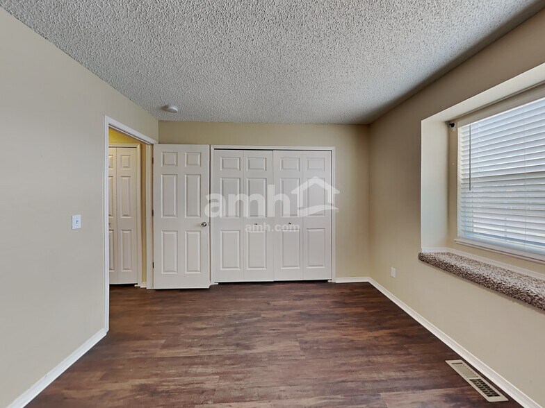 Building Photo - 1441 Piros Dr