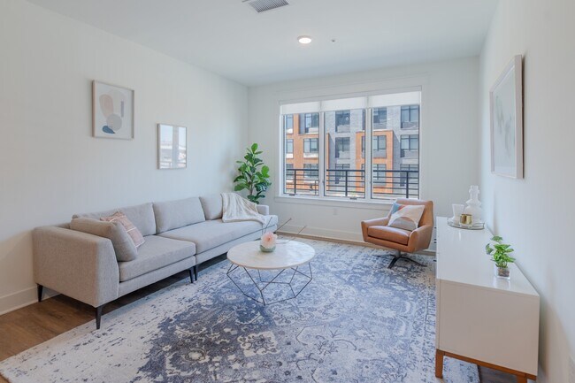 Building Photo - 596 Frank E Rodgers Blvd N