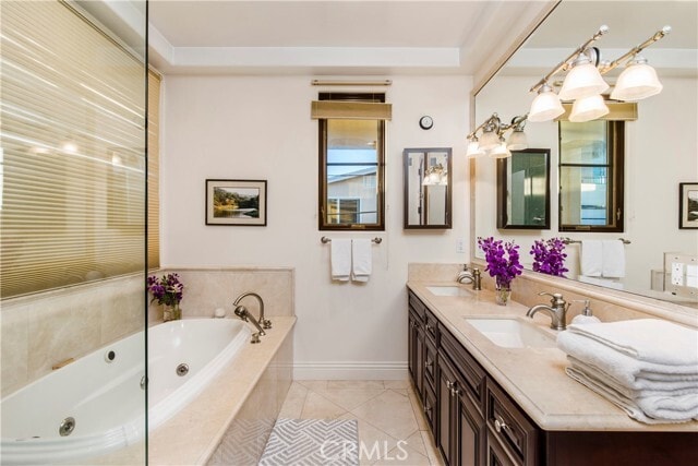 Building Photo - 320 33rd St