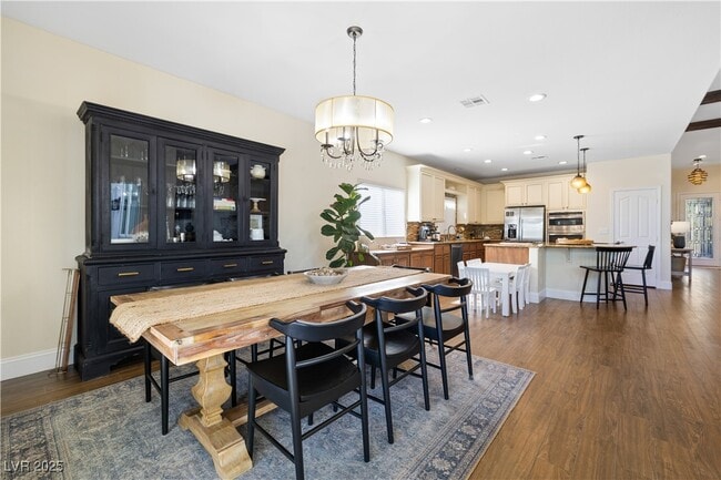 Building Photo - 10520 Narra Pl