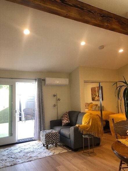 Building Photo - 185 N Grand St