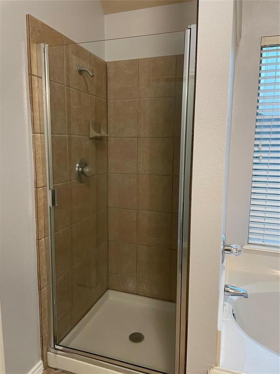 Building Photo - 12910 Redbud Shores Ln