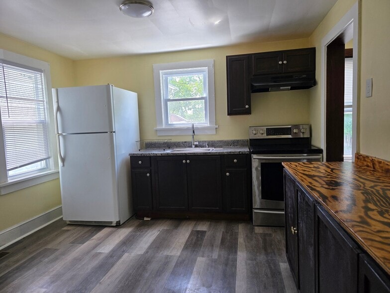 Building Photo - 2805 PA-611