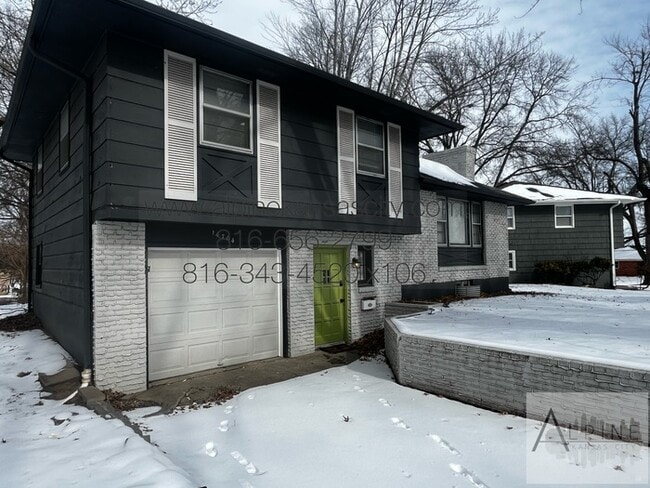 Building Photo - Independence Split Level, Finished Basement!