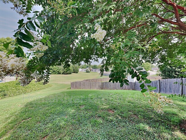 Building Photo - 322 Berkley Dr
