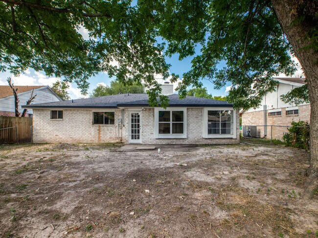 Building Photo - 287 Eldon St