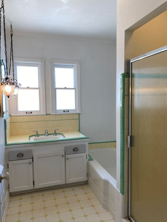 Building Photo - AVAILABLE JULY - Classic SLO Home with Cha...