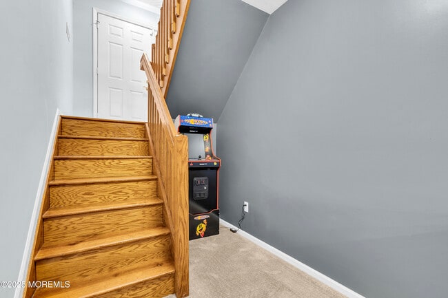 Building Photo - 203 Muskflower Ct