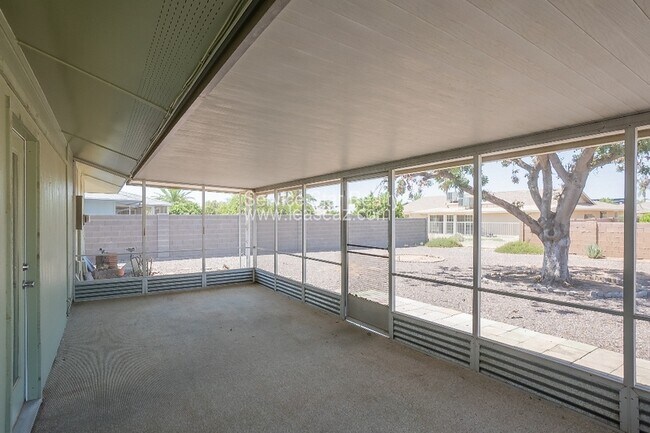 Building Photo - 17230 N Palo Verde Dr