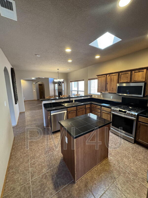 Building Photo - 4924 Costa Maresme Dr NW