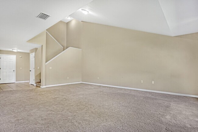 Building Photo - 480 L M Davey Ln