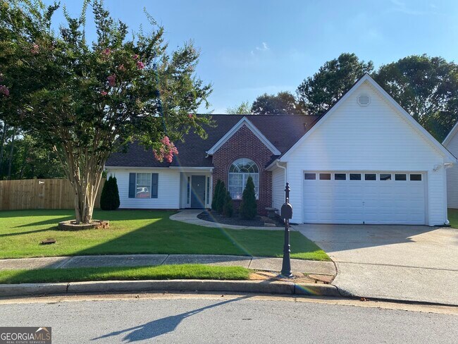 Building Photo - 900 Harbins View Dr
