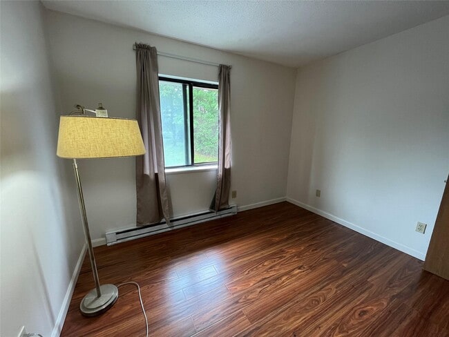 Building Photo - 24 Hudson Heights Dr