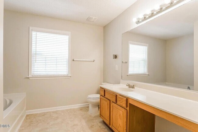 Building Photo - 4443 Karlbrook Ln