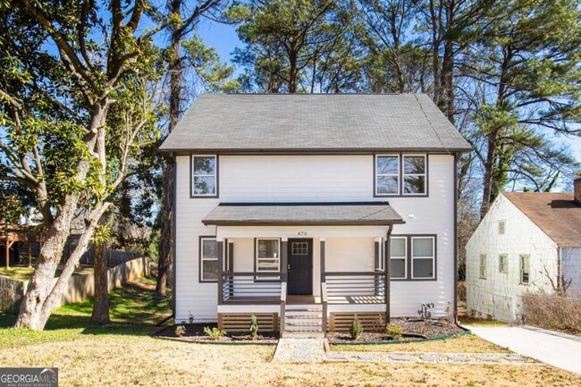 Building Photo - 870 Gaston St SW