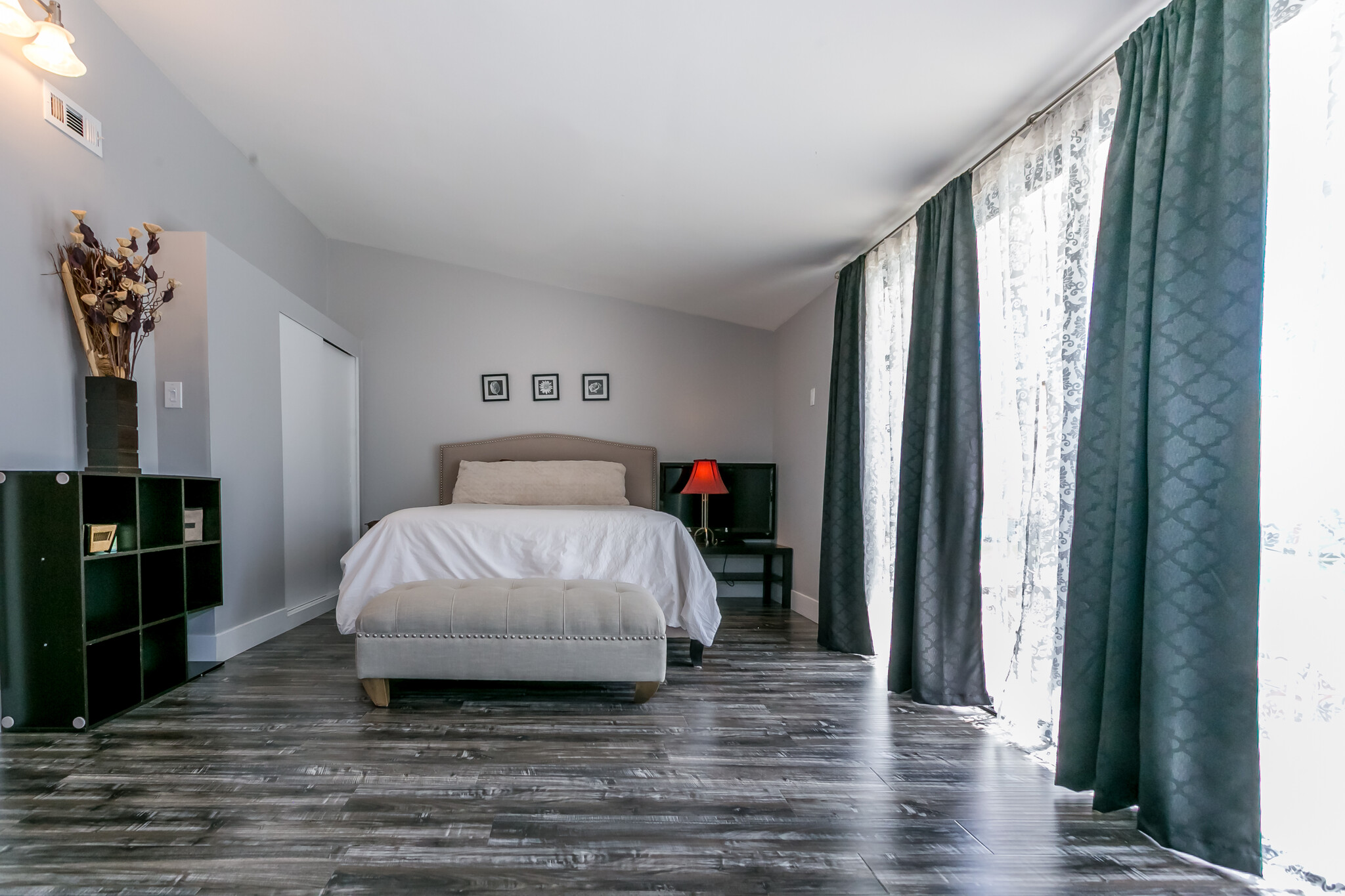 Building Photo - 6345 Jumilla Ave