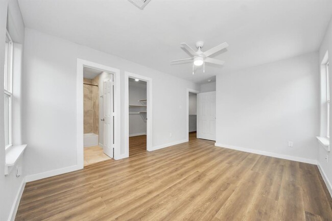 Building Photo - 6617 Bacher St