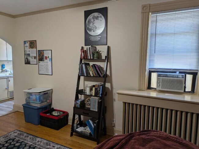 Building Photo - 328 W St Charles Rd