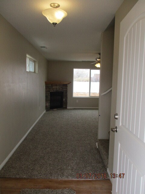 Building Photo - **Move-In Discount!** 3 Bedroom 2.5 - Twin Home in Gemini Meadows