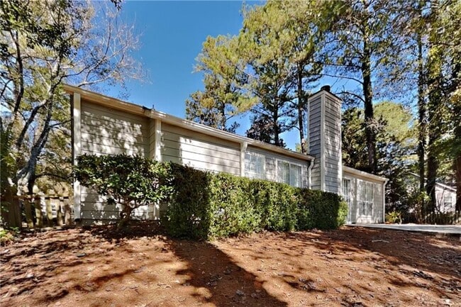 Building Photo - 3472 Erin Glen NW