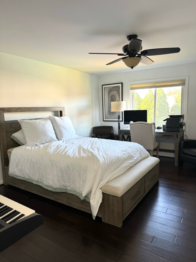 Building Photo - 7425 Democracy Blvd