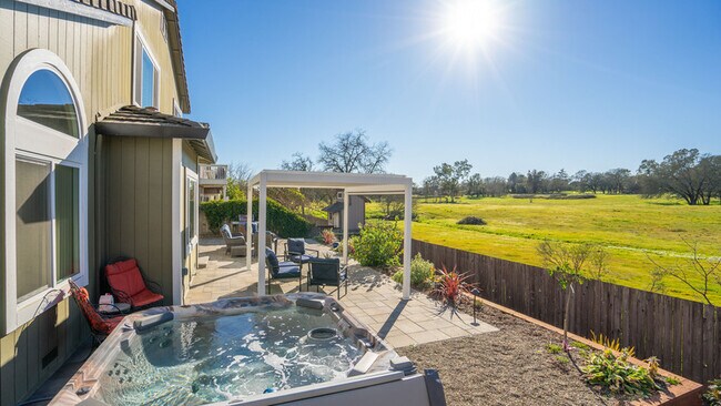 Building Photo - 9520 Wellington Cir