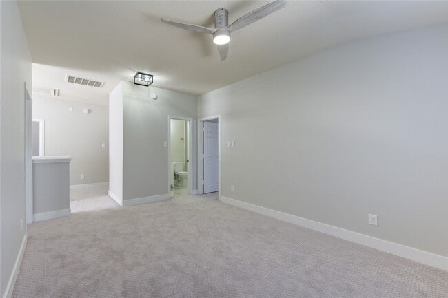 Building Photo - 6323 Richland Hills Dr