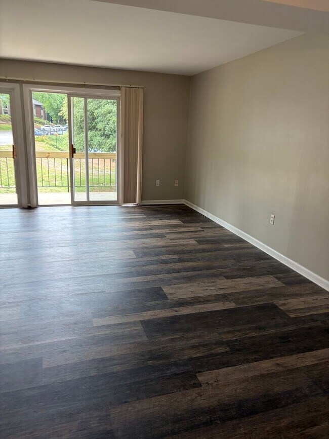 Building Photo - REMODELED NW RALEIGH 3 BEDROOM CONDO IN MARTINIQUE--SWIMMING POOL- UPDATED PRIMARY BATHROOM