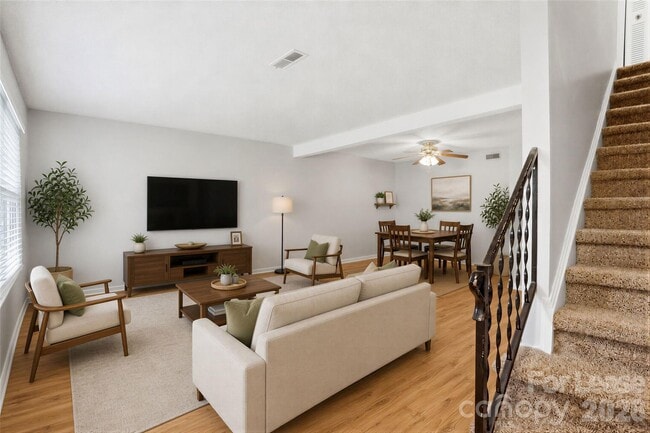 Building Photo - 8846 Hunter Ridge Dr