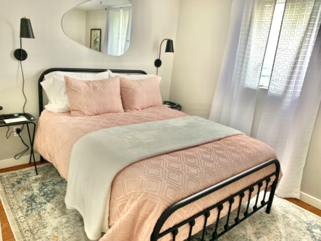 Building Photo - 1008 Princeton Ave