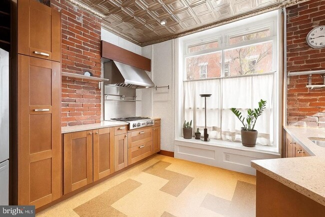 Building Photo - 846 LeCount St